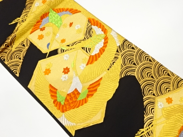 亀甲・鶴に紅葉・青海波模様織出し袋帯